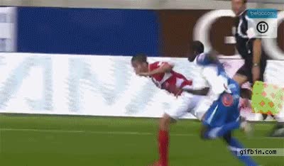 patada,Futbol,cara
