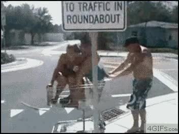 hostia,fail,carrito,ca&iacute;da