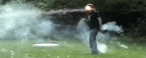 petardo,cohete,cara,boca