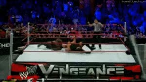 mark henry,big show,wwe,vengeance,ostia,caida,ring,se rompe,destruye