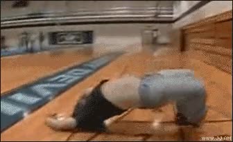 hostia,golpe,idiota,gimnasio,tonto,voltereta