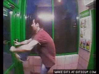 romper,hombre,cajero automático,puerta,cristal