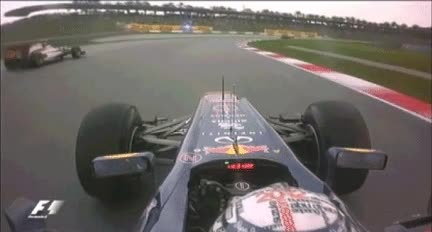 dedo,malasia,pinchazo,vettel