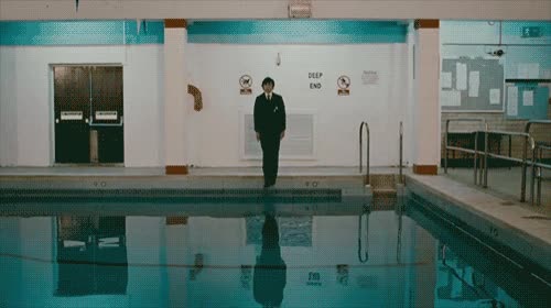 piscina,caída,chapuzón
