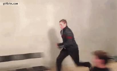 peña de amigos,salto,fail,sillas