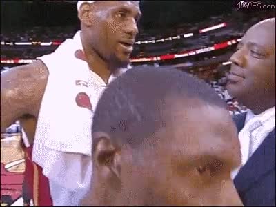 chris bosh,nba,lebron james,basketball,mirada,subir,cara,susto