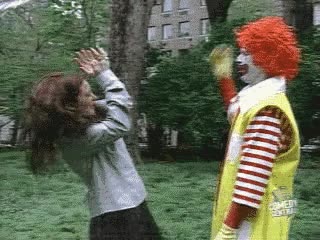 tirar,ronald mcdonald,mcdonalds,hamburguesa