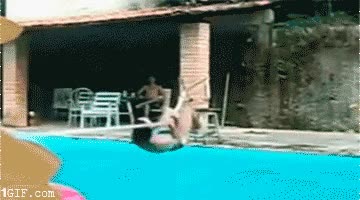 caída,piscina,casa,poker face