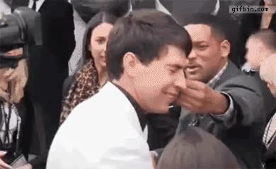 beso,bofetada,reportero,men in black,will smith