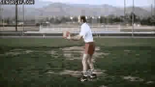 vacilar,balon,pelota,atletico,gracioso,tonto,chica