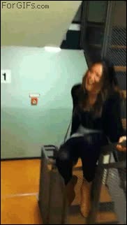 hostia,escaleras,fail,espaldarazo