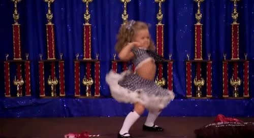 niña,baile,recuperación,aprobar,macarena