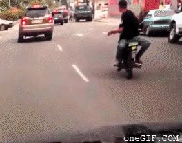 tontaco,accidente,moto,espalda,conducir