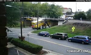 camión,puente,romper,entrar,carretera,autobús,accidente