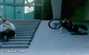 bicicleta,hombre,caer,hostia,comida,bocado,ayuda