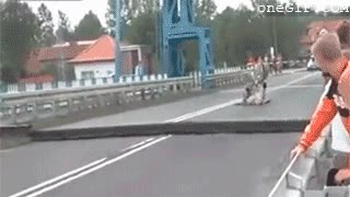 campeón,ciclista,caída,choque,bici