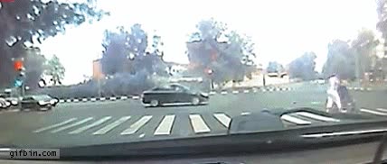 coche,alcantarilla,accidente