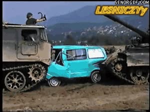 tanque,cami&oacute;n,furgoneta,aplastar