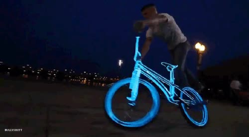 bicicleta,tron,backflip