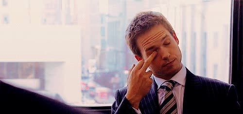 Cuando ves a alguien que te cae mal y no le puedes decir nada dedo en el ojo,persona,disimular,fuck you,peineta