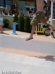 monociclo,chico,ca&iacute;da,golpe,euro