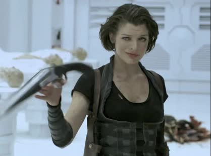 resident evil,alice,pistola,chula,actitud,arma
