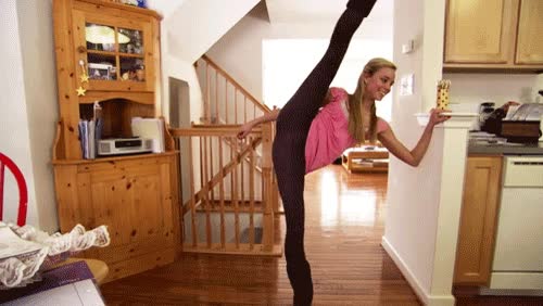 mujer,gimnasta,cocina