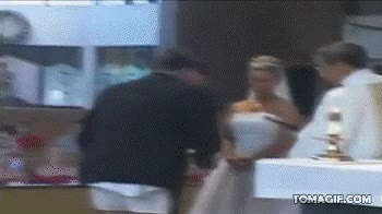 bajada,bajar,pantalones,esperar,boda,novio,novia