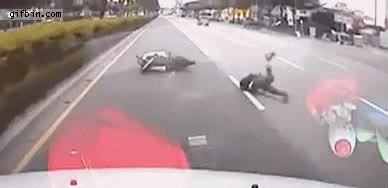 moto,susto,coche,accidente,scooter,golpe,hostia