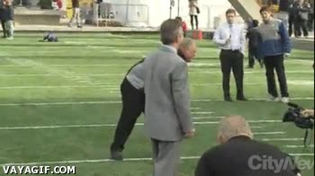 torpe,caerse,rugby,lanzar,gordo,saque,honor,balon,futbol americano,football