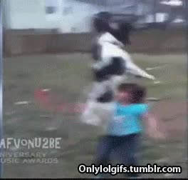 golpe,jugar,niña,perro,burbuja