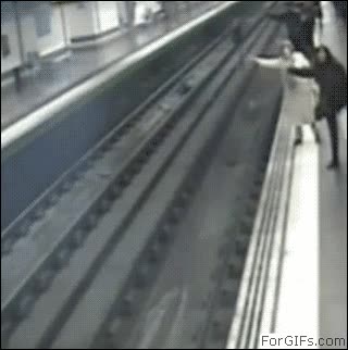 tren,heroe,metro,salvar,superman