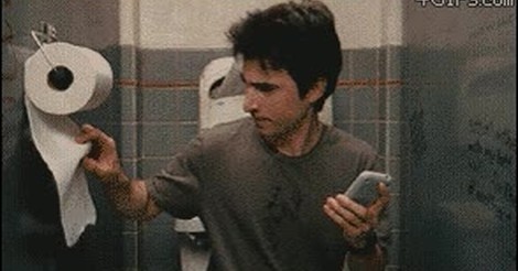 GIF_141305_4c010160daf14404accff2b8f4dded59_cuidado_al_coger_papel_higienico_en_los_banos_publicos_thumb_fb.jpg