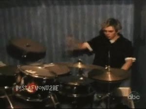 Esto es la batería diciéndote que no la toques más cara,baquetas,golpe,bateria,rebote,baterista