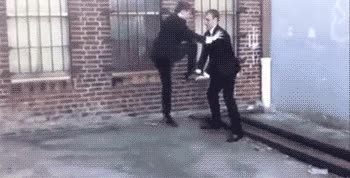 mortal,atras,traje,voltereta,pirueta,hostia,caida,fail