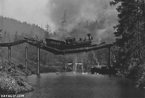 blanco y negro,agua,rio,desplomar,accidente,tren,cine,mudo,costoso,vias