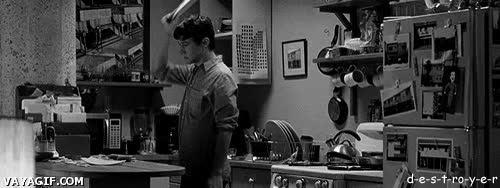 desmotivacion,desgana,cocina,platos,romper,serie