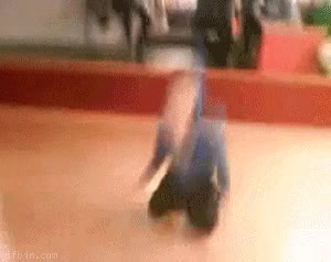 mortal adelante,voltereta,pi&ntilde;azo,fail,frontflip,caida,amigos,ostia