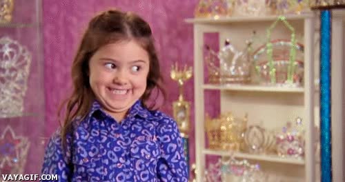 niña,disimula,traviesa,sonrisa,expresion,picara