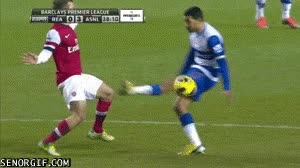 expresion,dolor,ouch,futbol,patada,entrepierna,huevos,pelotas