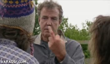 ¡Mirad lo que tengo, para ti, para ti también, hay para todos! dedo,peineta,insultar,en tu cara,in your face,fuck you