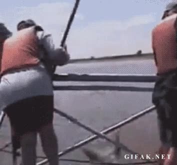 pelotas,entrepierna,ca&ntilde;a,pescador,pez,pescar,lol,troll