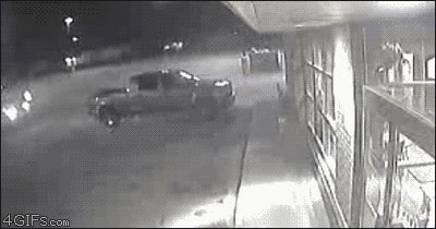 camara de seguridad,gasolinera,mala suerte,accidente,compras,mercadillo,camion,choo choo motherfucker