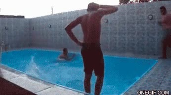amigos cabrones,resbalon,doble fail,piscina,gordo