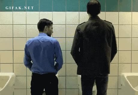 creepy,al lado,urinarios,ba&ntilde;o,dos,juntos