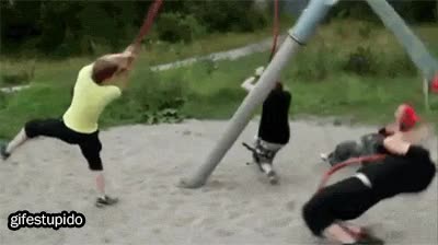 madurar,caer,romper,arena,parque infantil,columpios,giratorio,tirolina