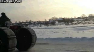 rusos,rusia,nieve,tactoski,tractor de nieve,motos de nieve