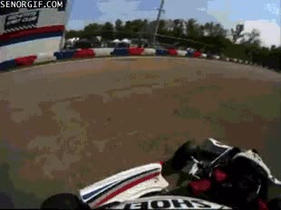 carrera de karts,marcha atr&aacute;s,Coche,demasiado mario kart