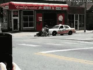 paso de cebra,cortacésped,silla de ruedas,vago