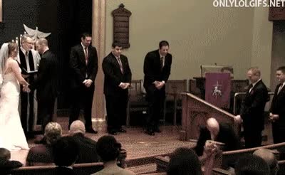 Novios,Caida,Accidente,Fail,Boda,Resbalon,Iglesia